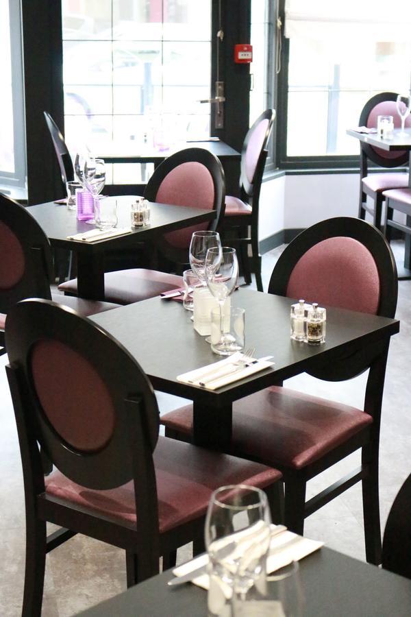 Hotel - Restaurant Eugenie Понторсон Экстерьер фото